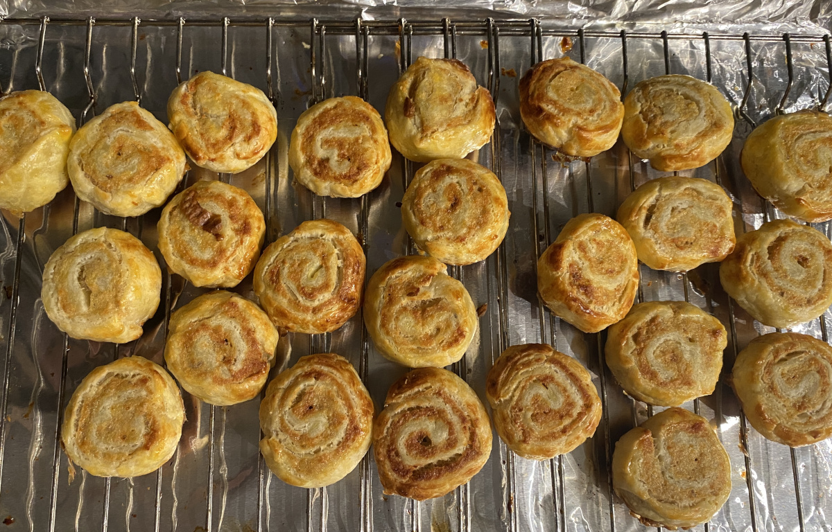 Bouchées feuilletées roulées au creton