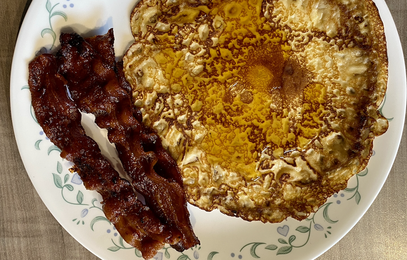 Crèpes dorées et bacon