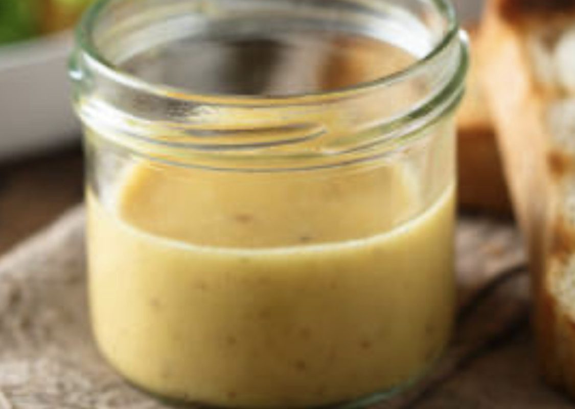 Sauce à salade crémeuse au parmesan - recette rapide