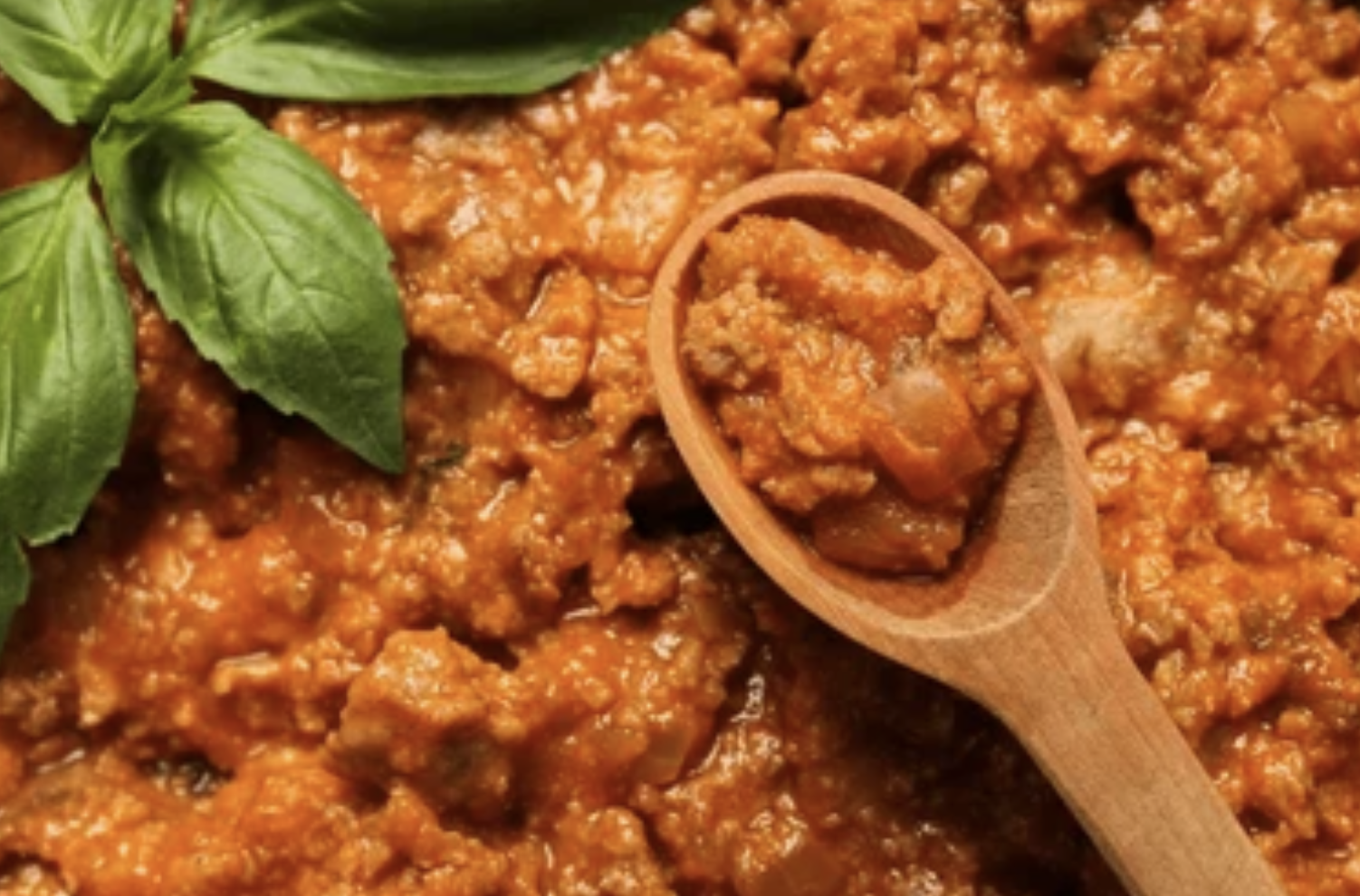 Sauce à spaghetti mijotée avec bœuf et légumes